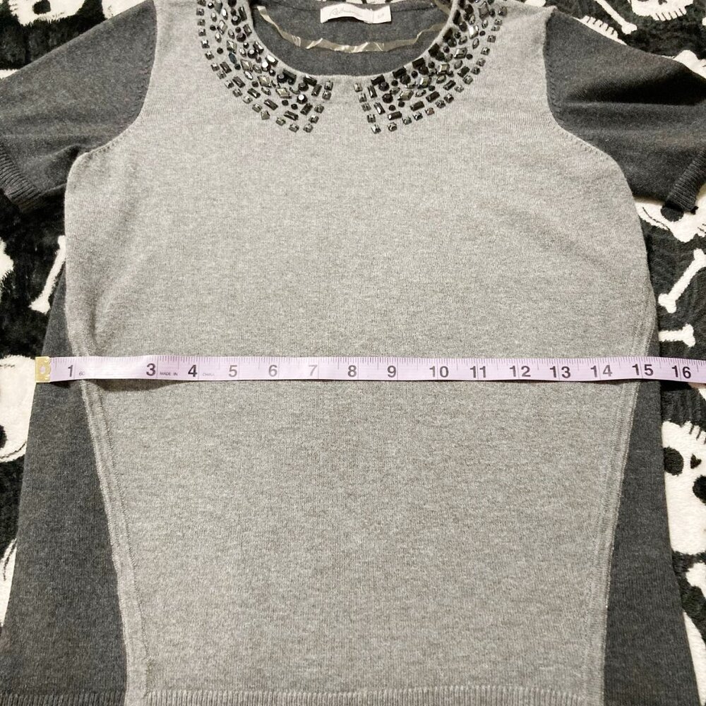 REITMANS Grey short sleeve knit top w/ gem embellishments ~ SMALL MEDIUM sweater - Picture 9 of 13